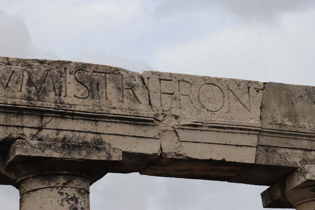 VII.9.1 Pompeii. October 2020. Eumachia’s Building portico, detail of part of inscription. Photo courtesy of Klaus Heese.