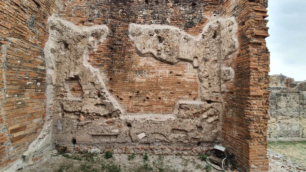 VII.9.2 Pompeii. August 2021. Looking towards south wall of cella.
Foto Annette Haug, ERC Grant 681269 DÉCOR
