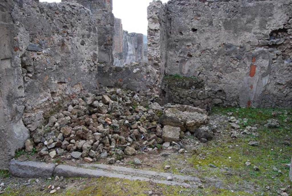 VII.9.46 Pompeii.  February 2008. Looking towards the south-east corner. Photo courtesy of Nicolas Monteix.