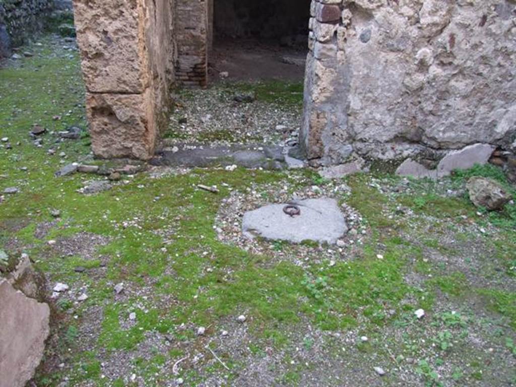 VII.10.13 Pompeii. December 2007. Looking west from entrance doorway. 