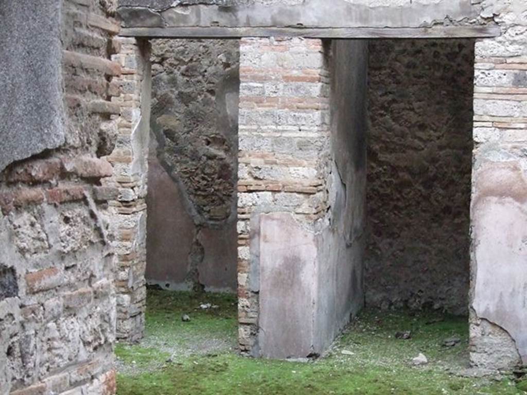 VII.11.11 Pompeii.  December 2006.  Rooms at rear of atrium.