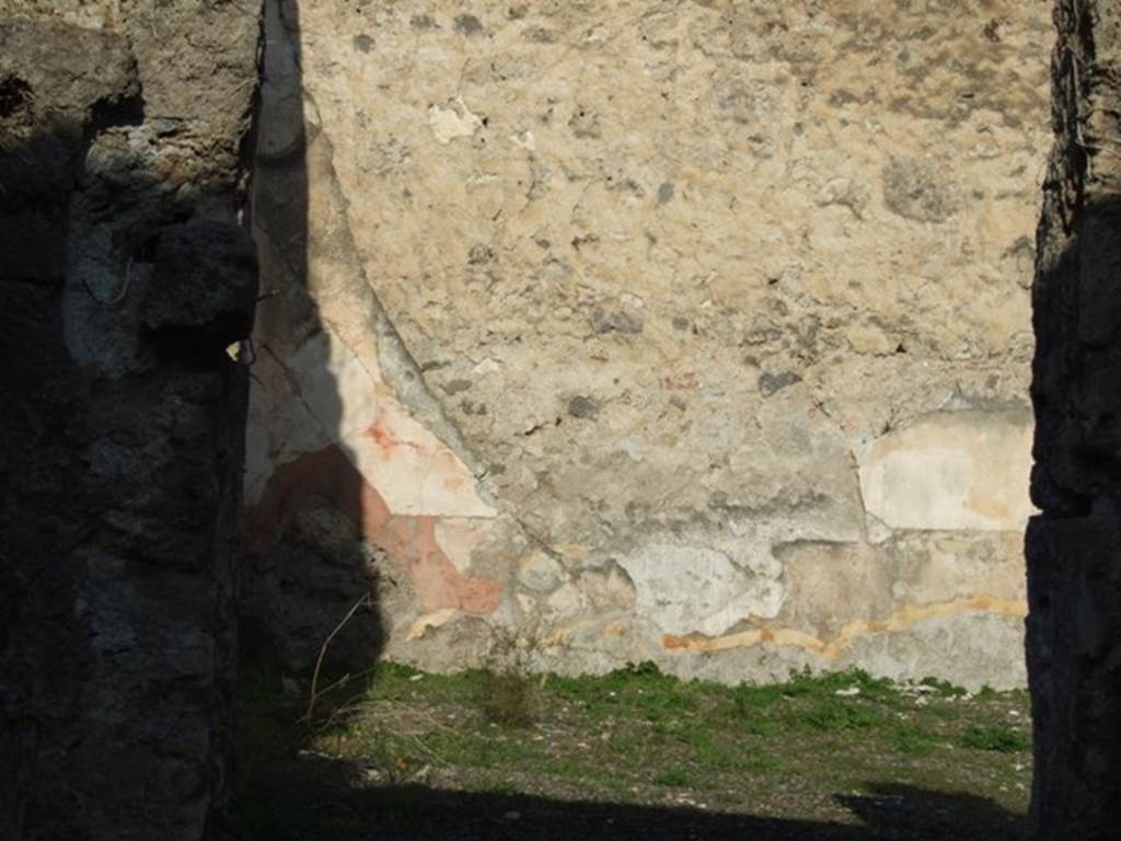 VII.12.21 Pompeii. December 2007. North wall of atrium at west end.