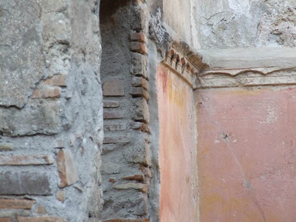 VII.12.23 Pompeii. December 2007. West wall of triclinium with window overlooking garden