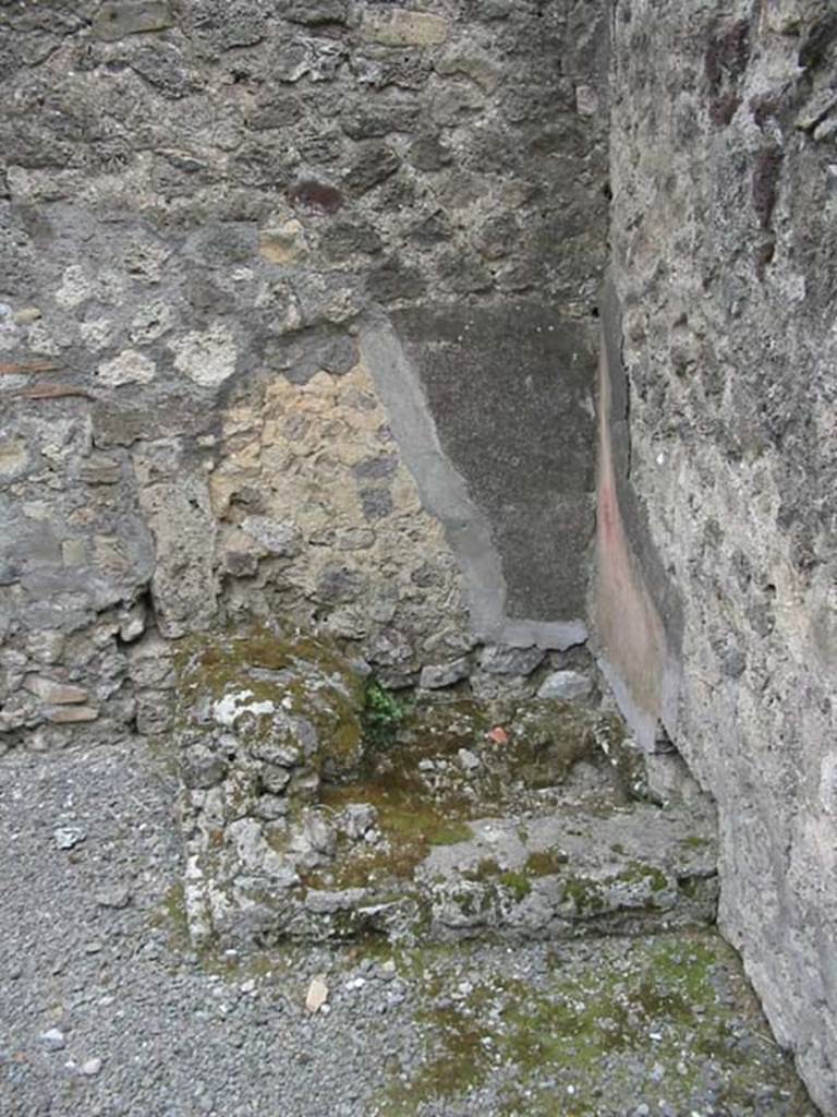 VII.13.24 Pompeii. May 2003. Base, for the steps to the upper floor. Photo courtesy of Nicolas Monteix.