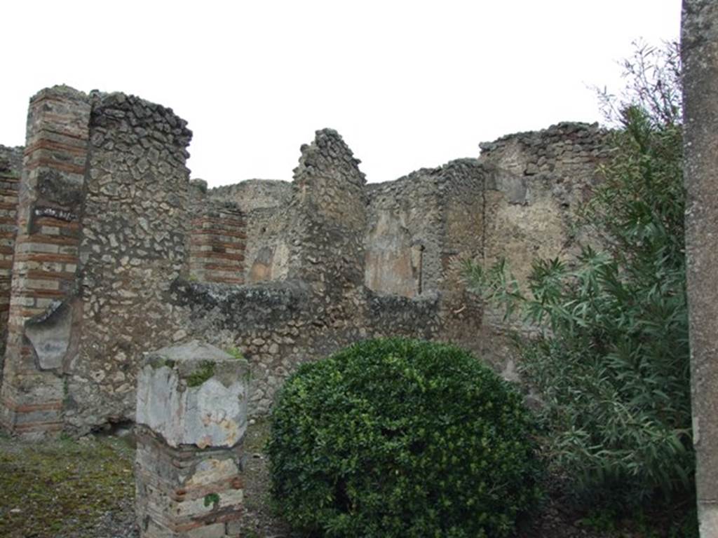 VII.14.5 Pompeii. March 2009. Room 11, looking west across peristyle garden area.  

