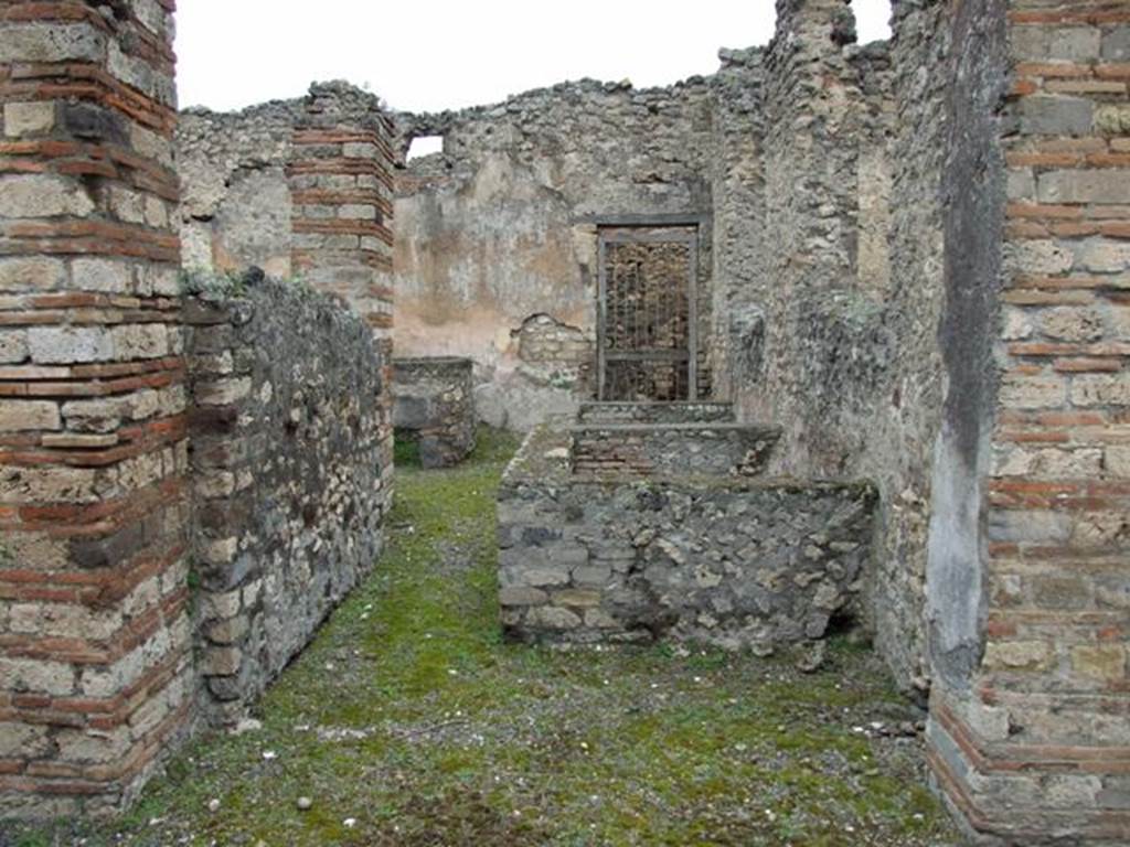 VII.14.5 Pompeii.  March 2009.  Room 22.  Looking north to entrance at VII.14.17.