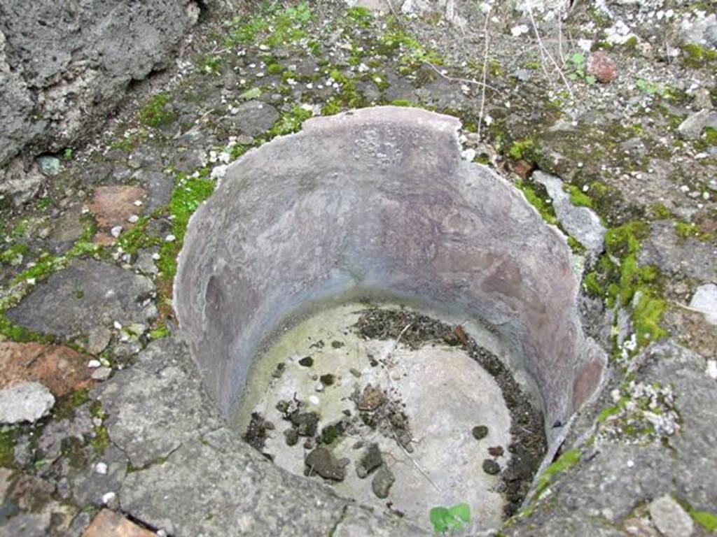 VII.14.5 Pompeii.  March 2009. Room 23. Interior of vat.