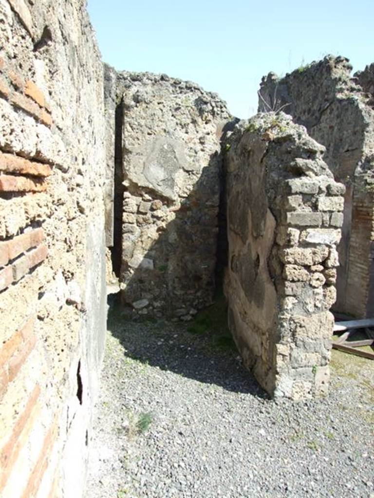 VII.14.9 Pompeii.  March 2009.  Room 14.