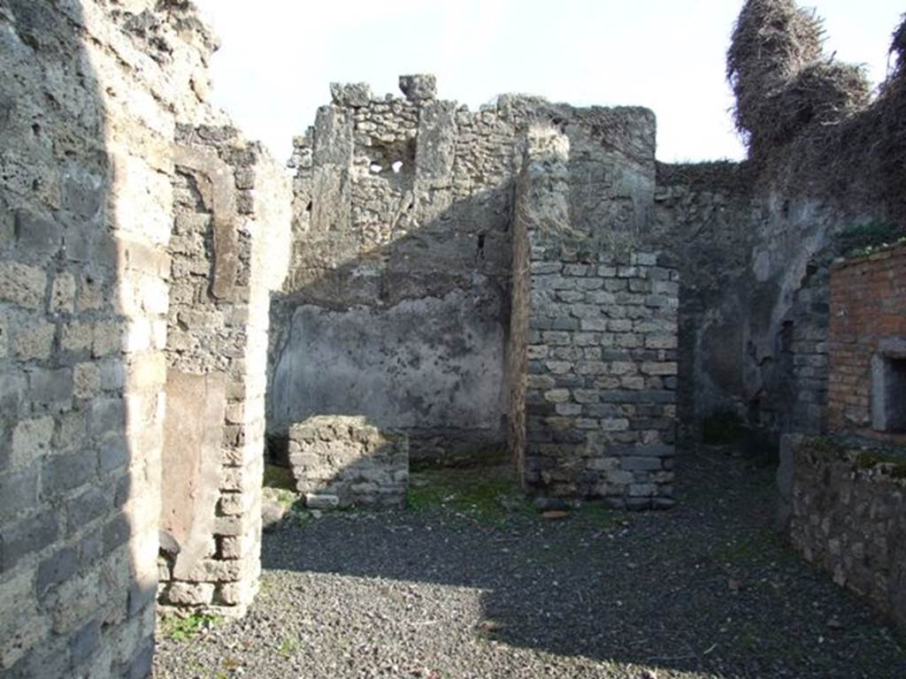 VII.14.19 Pompeii. December 2007. Looking east from entrance doorway.