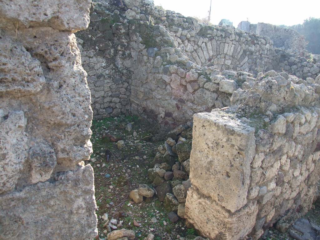 VII.16.13 Pompeii. December 2007. Doorway to room 28 on southern boundary, looking south-west.