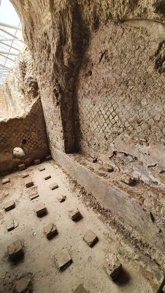 VII.16.a Pompeii. July 2021. 
Room 3, with remains of hypocaust floor. Looking north along east wall towards pool. 
Foto Annette Haug, ERC Grant 681269 DÉCOR.
