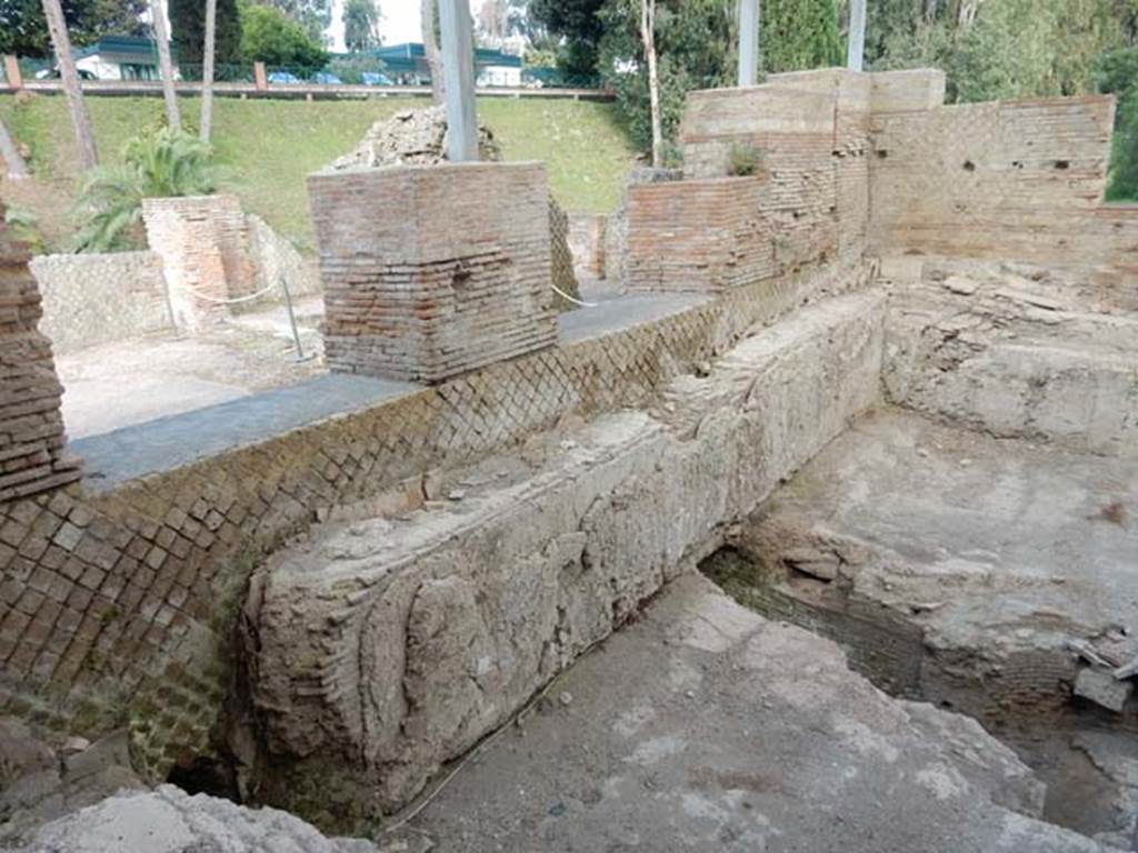 VII.16.a Pompeii. May 2015. Room 2, looking towards west side.  Photo courtesy of Buzz Ferebee.
