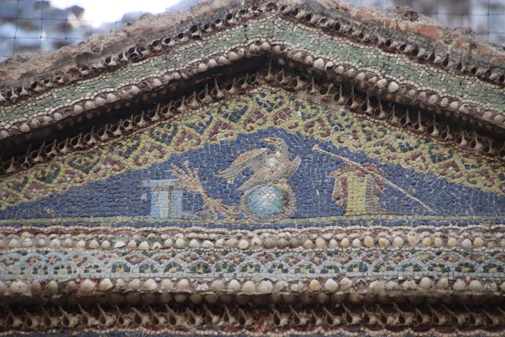 VII.16.a Pompeii. September 2021.  
Room 9, detail from mosaic centrepiece of eagle in centre of upper nymphaeum. Photo courtesy of Klaus Heese. 

