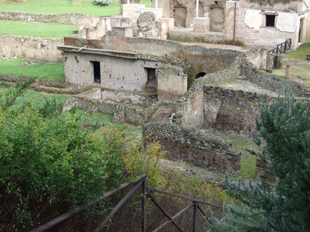 VII.16.a Pompeii. December 2004. Rooms in north west corner.