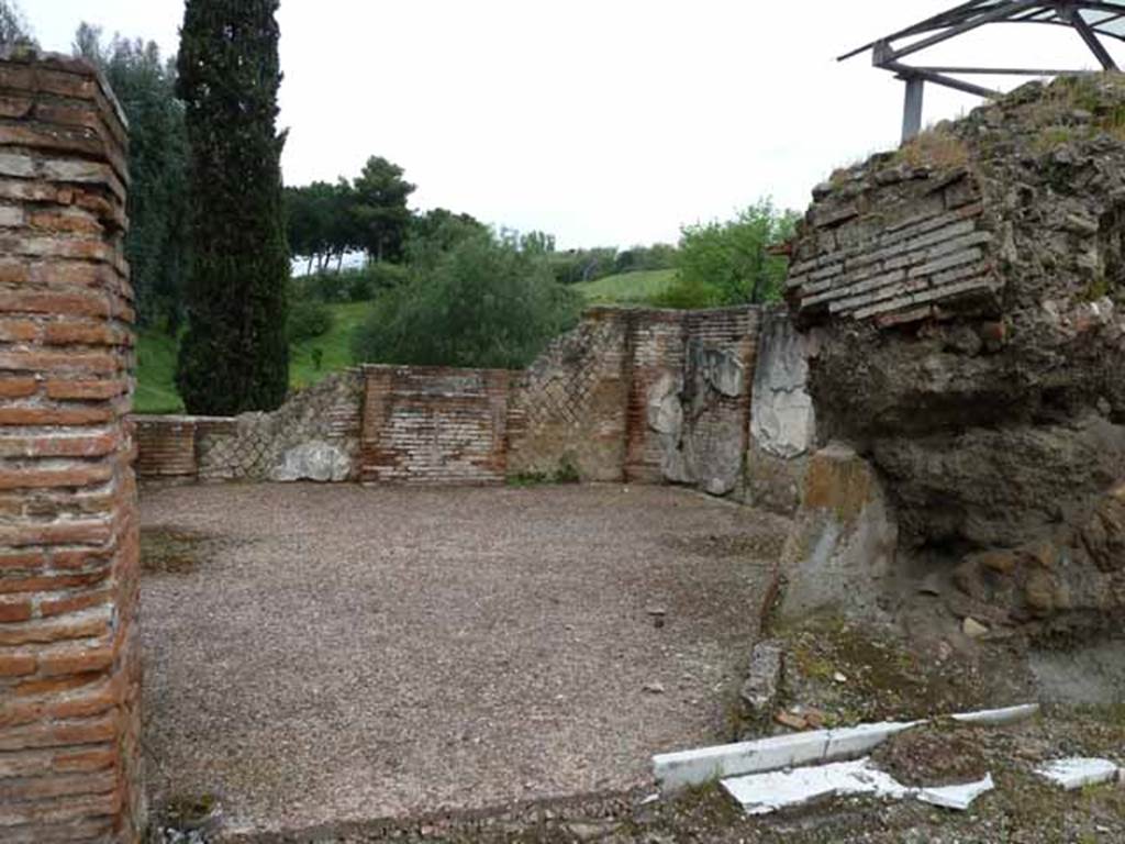 VII.16.a Pompeii. May 2010. Room at the north end of courtyard c.