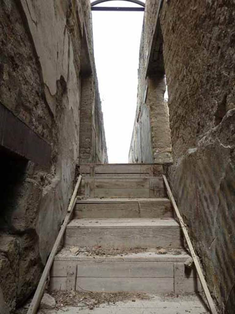 VII.16.a Pompeii. May 2010. Steps to upper floor.