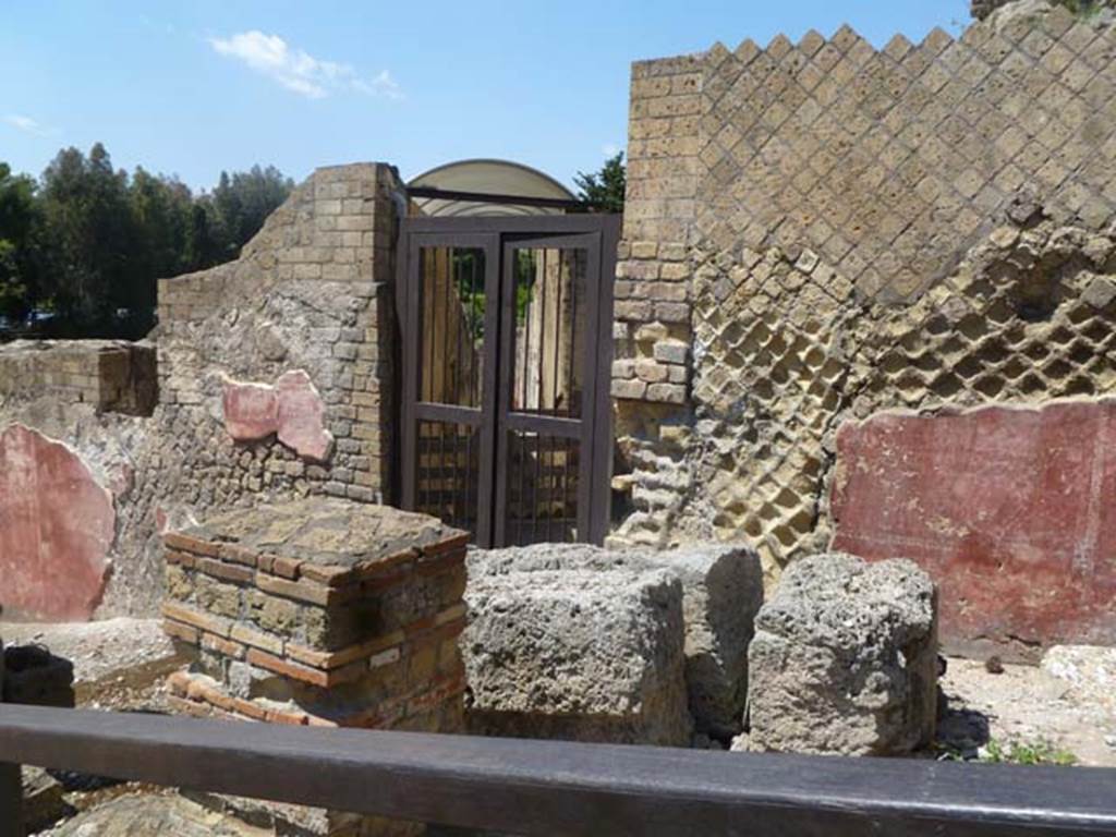 VII.16.a Pompeii. May 2011. Doorway to rooms on upper level of Suburban Baths, looking north. Photo courtesy of Michael Binns.
