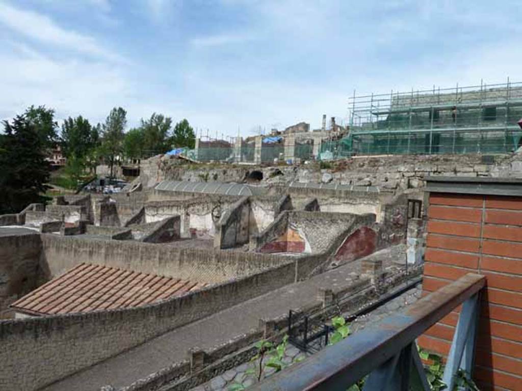 VII.16.a Pompeii. May 2010. Looking north-east across upper level.

