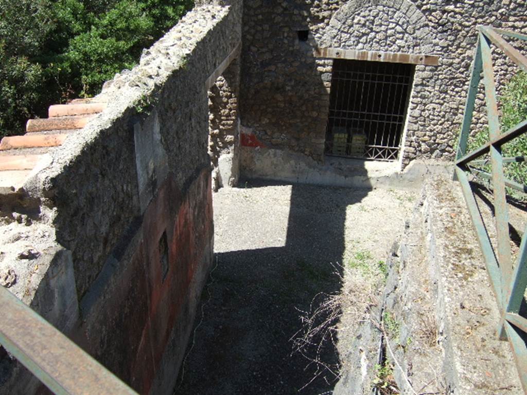 VIII.1.a Pompeii. May 2006. Looking north, from south end.