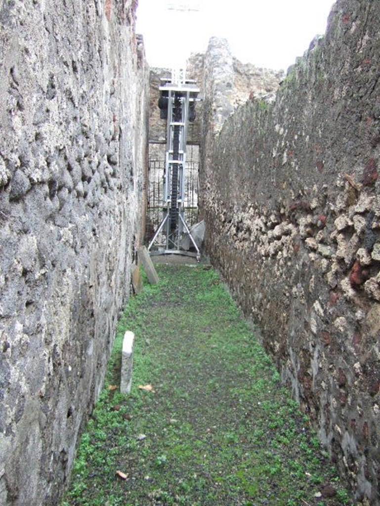 VIII.2.2 Pompeii. December 2005. Looking north to entrance, from rear.