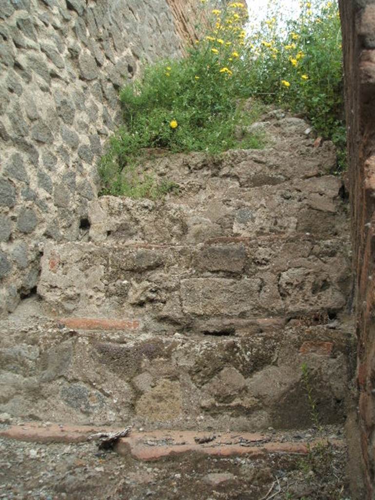 VIII.2.11 Pompeii. December 2005. Steps to upper floor.