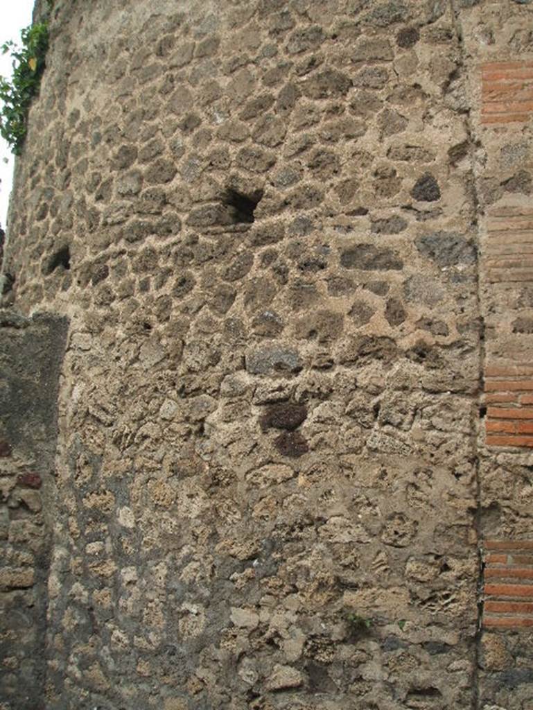 VIII.2.12 Pompeii. May 2005. Looking west to rear of VIII.2.10.