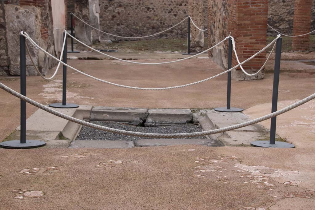 VIII.2.13 Pompeii. October 2020. Looking west across impluvium in atrium towards tablinum. Photo courtesy of Klaus Heese.