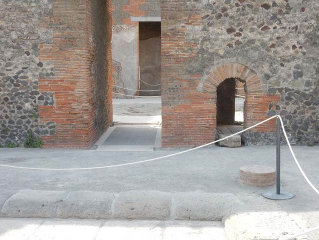 VIII.2.14 Pompeii. May 2017. Looking towards south wall of atrium, and corridor to VIII.2.16. Photo courtesy of Buzz Ferebee.
