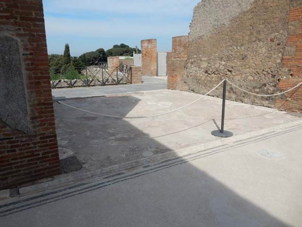 VIII.2.16 Pompeii. May 2017. Looking north-west across tablinum. Photo courtesy of Buzz Ferebee.