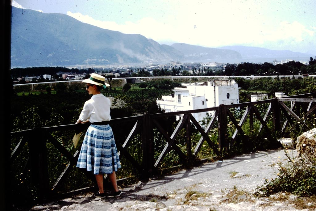 VIII.2.16 Pompeii. 1961. Terrace at rear of VIII.2. Photo by Stanley A. Jashemski.
Source: The Wilhelmina and Stanley A. Jashemski archive in the University of Maryland Library, Special Collections (See collection page) and made available under the Creative Commons Attribution-Non-Commercial License v.4. See Licence and use details. 
J61f0531
