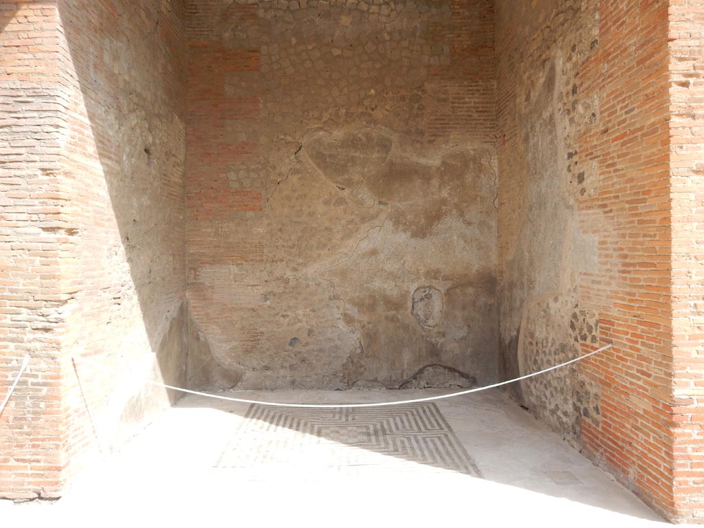 VIII.2.16 Pompeii. May 2017. Looking towards north ala in north-west corner of atrium. Photo courtesy of Buzz Ferebee.