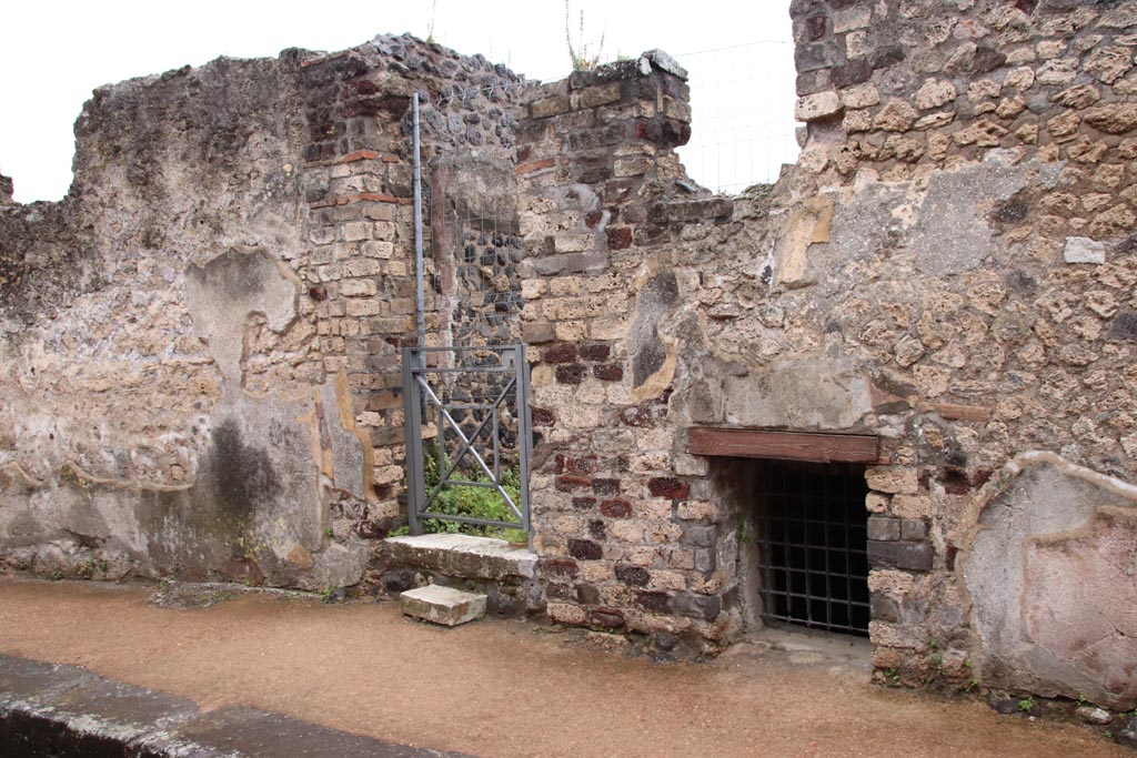 VIII.2.27 Pompeii. May 2024. Entrance doorway and window of underground room, on right. Photo courtesy of Klaus Heese.