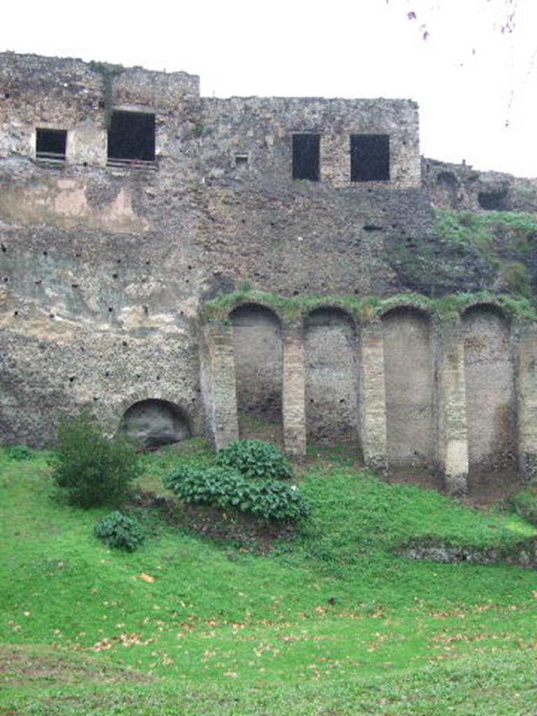 VIII.2.26 Pompeii (on left). December 2005. VIII.2.28 and VIII.2.29.  