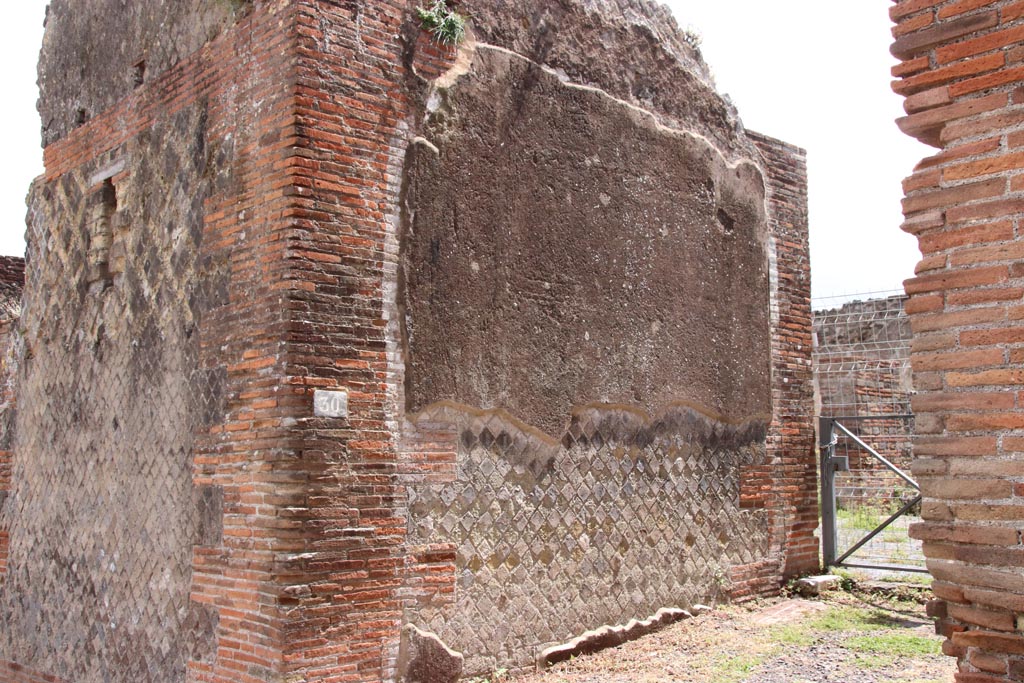 VIII.2.30 Pompeii. May 2024. East side of entrance corridor/vestibule. Photo courtesy of Klaus Heese.