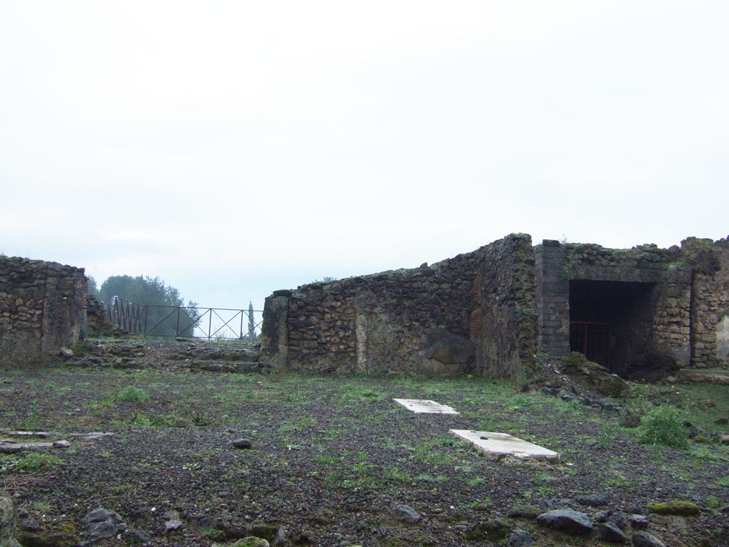 VIII.2.37 Pompeii. December 2005. Looking south-west across large room or atrium.  