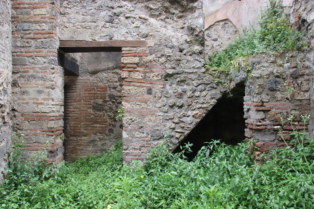 VIII.2.38 Pompeii. May 2024. Looking south from entrance doorway. Photo courtesy of Klaus Heese.