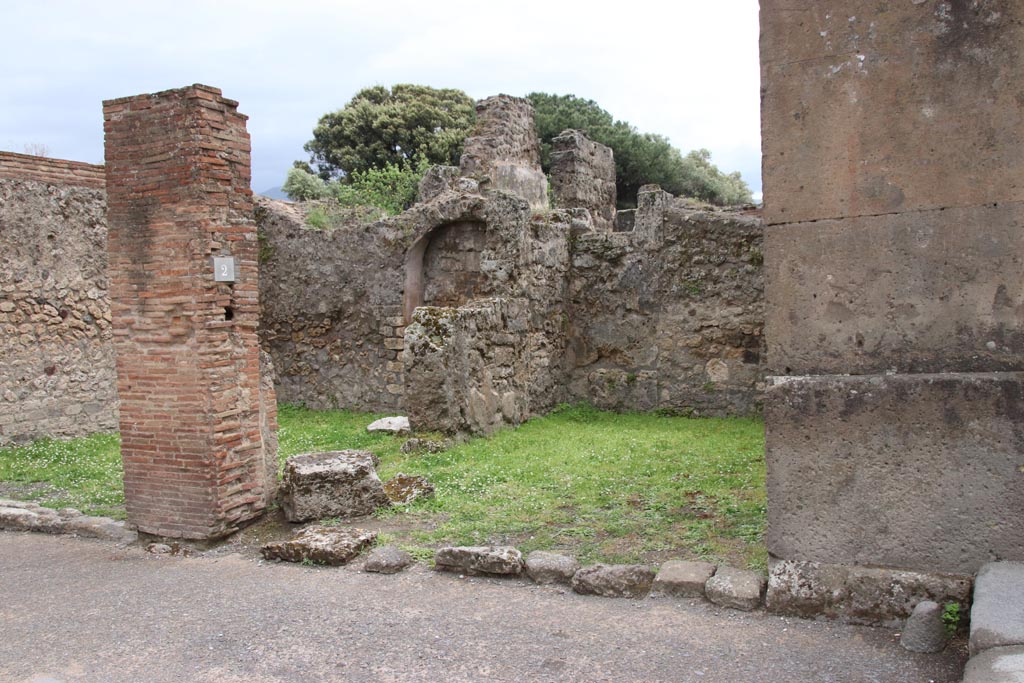 VIII.3.2 Pompeii. May 2024. Looking towards entrance doorway. Photo courtesy of Klaus Heese.