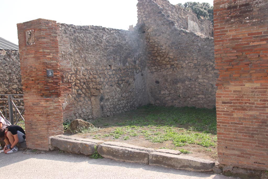 VIII.3.5 Pompeii. October 2023. Looking towards entrance doorway and east wall. Photo courtesy of Klaus Heese.