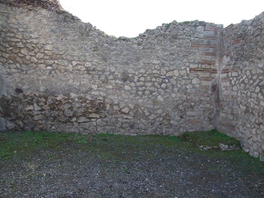 VIII.3.5 Pompeii.  Shop.  December 2007.  South wall.