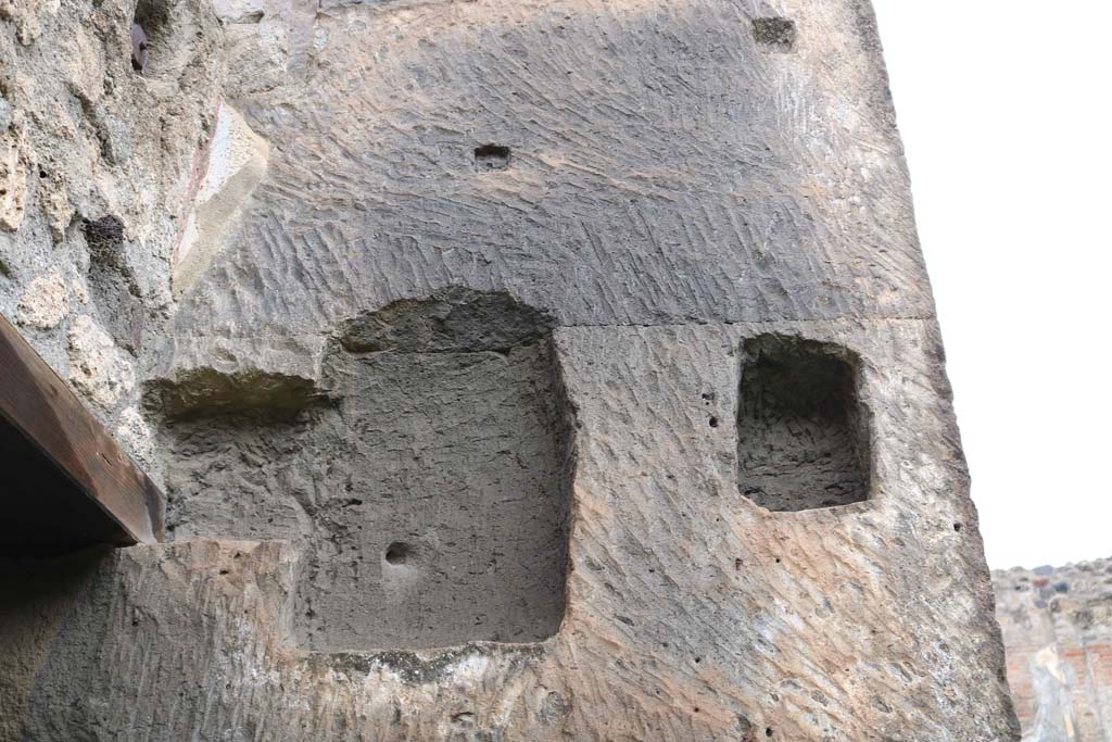 VIII.3.11 Pompeii., December 2018. Detail of north wall in north-west corner of interior. Photo courtesy of Aude Durand.