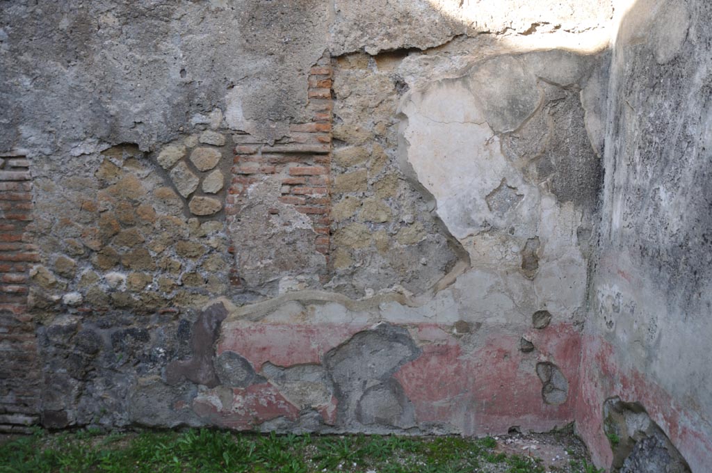 VIII.3.12 Pompeii. January 2024. Detail of north wall of triclinium at east end. Photo courtesy of Domenico Esposito.
