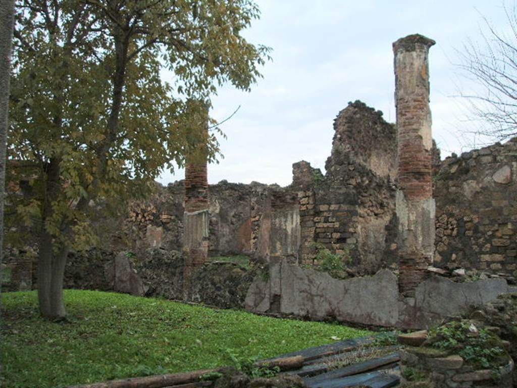 VIII.3.16 Pompeii. September 2005. Looking north-west from entrance towards the rear rooms.
