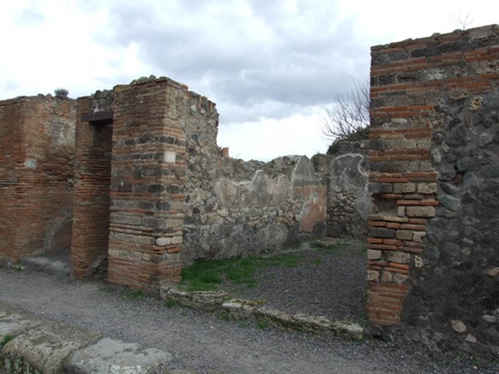 VIII.3.19 Pompeii.  December 2007.  Entrance.