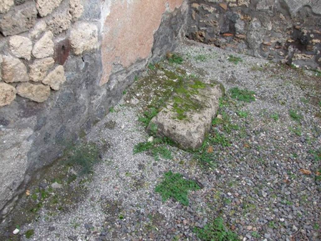 VIII.3.19 Pompeii. December 2007. Podium/base in north-east corner.