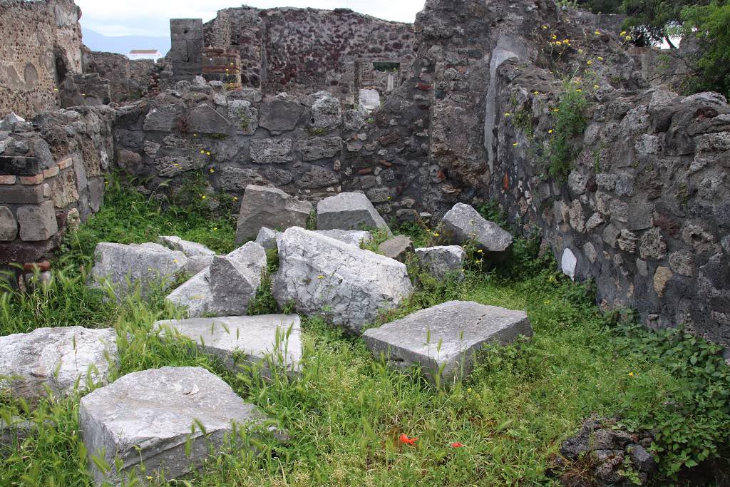 VIII.3.31 Pompeii. May 2024. Looking east towards room at rear of stairs at VIII.3.30. Photo courtesy of Klaus Heese.