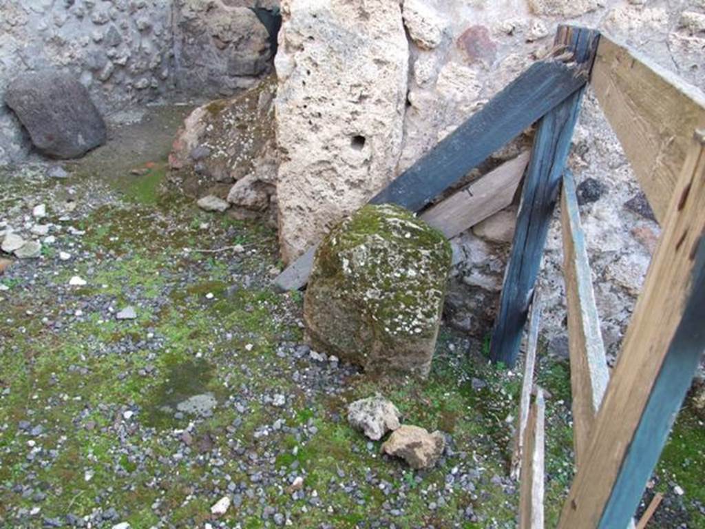 VIII.4.1 Pompeii. December 2007. Entrance to rear corridor.