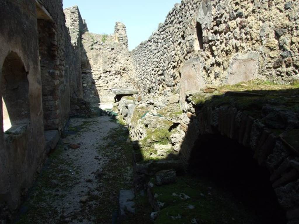 VIII.4.4 Pompeii.  March 2009.  Room 7.  Kitchen.  Looking north.