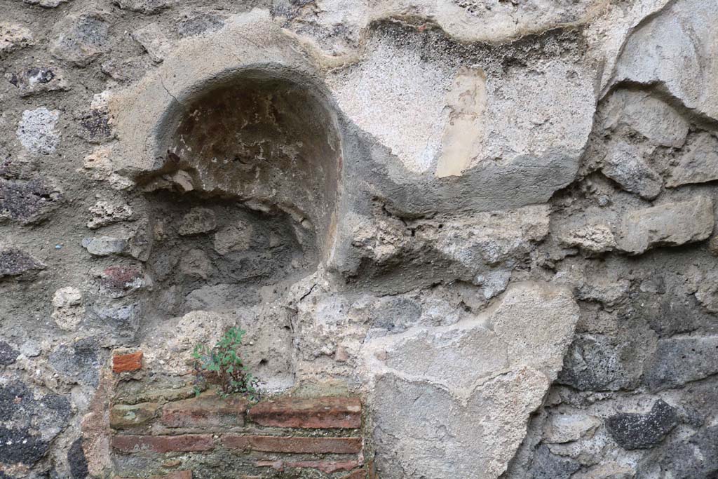 VIII.4.12 Pompeii. September 2005. West side of atrium.