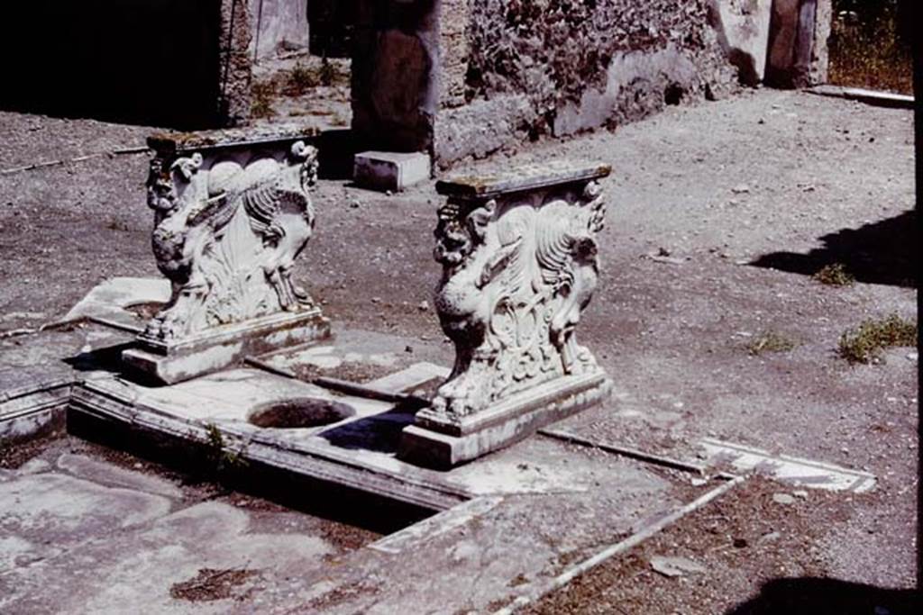 VIII.4.15 Pompeii. 1966. Room 1, impluvium with table supports in situ. Photo by Stanley A. Jashemski.
Source: The Wilhelmina and Stanley A. Jashemski archive in the University of Maryland Library, Special Collections (See collection page) and made available under the Creative Commons Attribution-Non Commercial License v.4. See Licence and use details.
J66f0574
