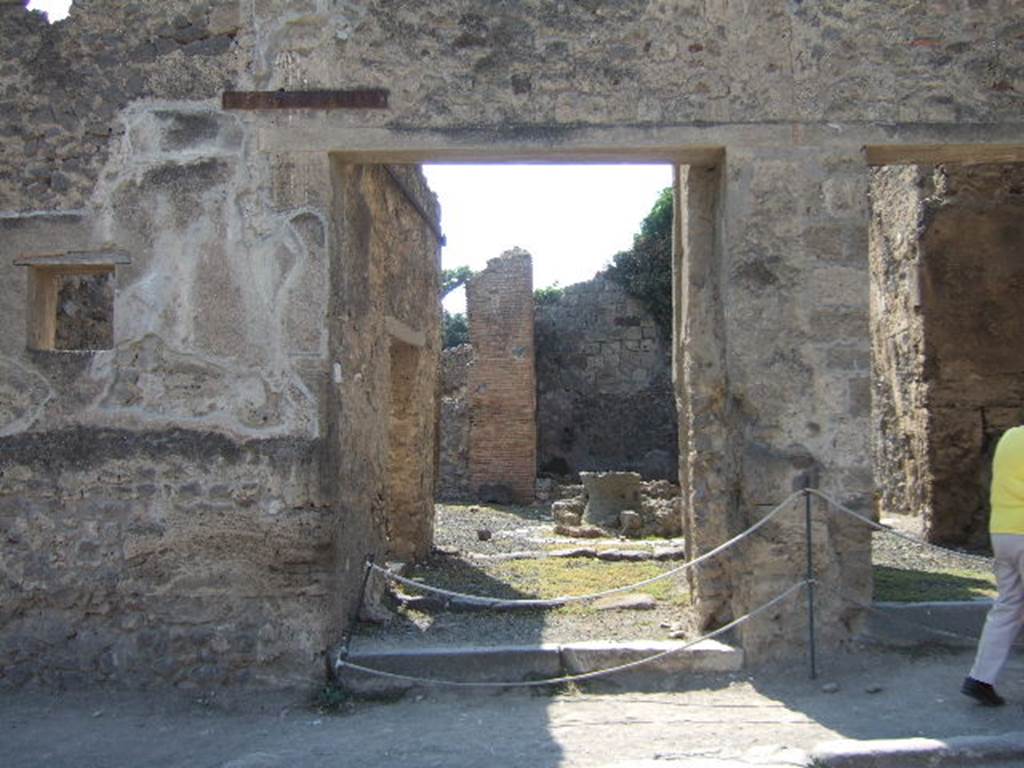 VIII.4.27 Pompeii.  September 2005. The following inscriptions, painted in red and black were found in March 1853 on the faade: 

Gavium Holconium II vir(um)
[]iuvenes probos o(ro) v(os) f(aciatis)  [CIL IV 1007] 

[Pos]tumium aed(ilem)
Felix rog(at)  [CIL IV 1008]

Ceium II vir(um) i(ure) d(icundo) o(ro) v(os) f(aciatis)  [CIL IV 1009]

[Hol]conium Priscum II vir(um) i(ure) d(icundo)  [CIL IV 1010]

Cuspium Pansam aed(ilem)
Popidius Natalis cliens cum Isiacis rog(at)  [CIL IV 1011]

Popidium Secundum
egregium adulescentem aed(ilem) o(ro) v(os) f(aciatis)  [CIL IV 1012]

See Pagano, M. and Prisciandaro, R., 2006. Studio sulle provenienze degli oggetti rinvenuti negli scavi borbonici del regno di Napoli. Naples : Nicola Longobardi. (p.167) 
